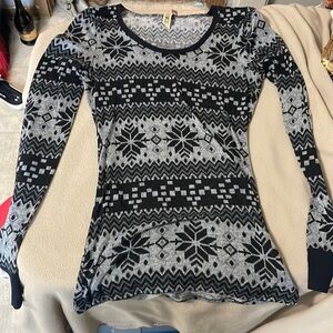 BKE Black and Gray Patterned Long Sleeve Top